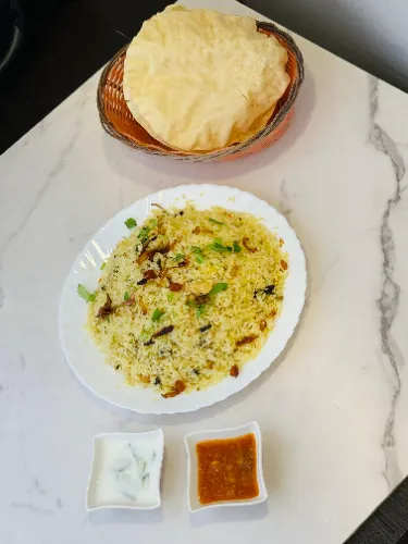 CHICKEN DUM BIRIYANI